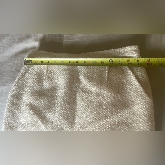 BCBG Max Azria stunning suit. Classic design.. will never go out of style - Picture 11 of 12